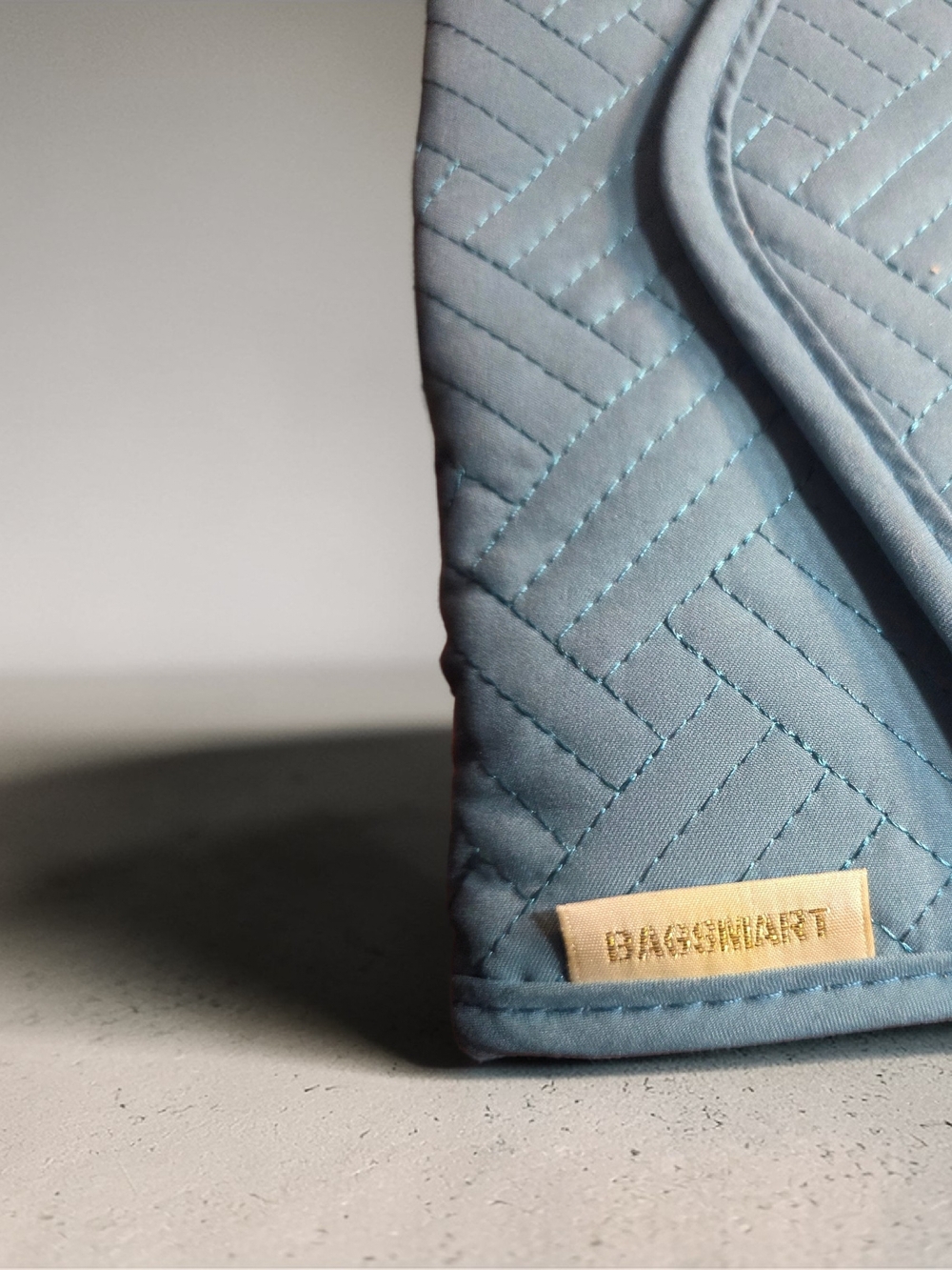 BAGSMART Quilted Light Blue Travel Cosmetic Pouch - Picture 3 of 3